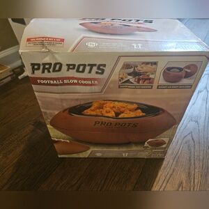 NIB PRO POTS PP-15 FOOTBALL Shape 1½ Quart SLOW COOKER Crock Pot ASCA Party Dips